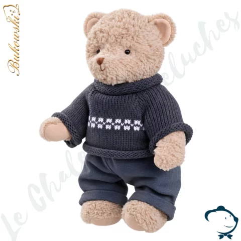 Ours en peluche articulé Charming Gabriel Bukowski 30 cm au pelage beige crème avec pull gris anthracite.